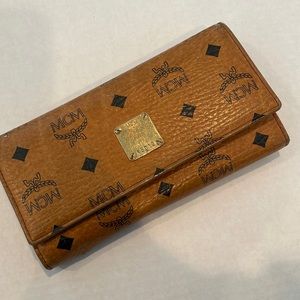MCM Wallet
